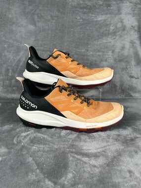 Salomon Outpulse Hiking Shoe Womens 9.5 Gore Tex WATERPROOF Apricot Buff Black